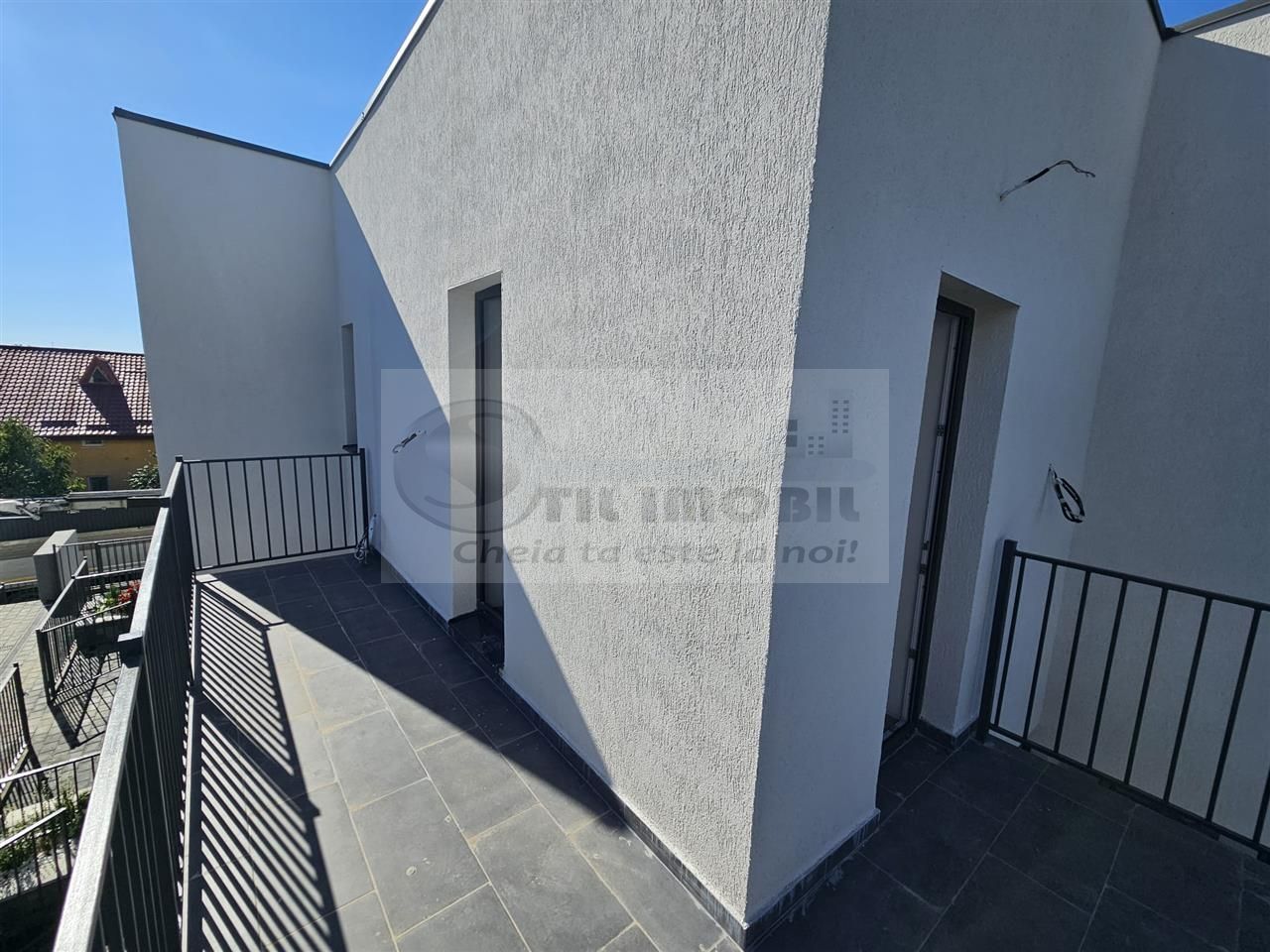 Apartament exclusivist dispus P+1E  - 82mp - Poză 10