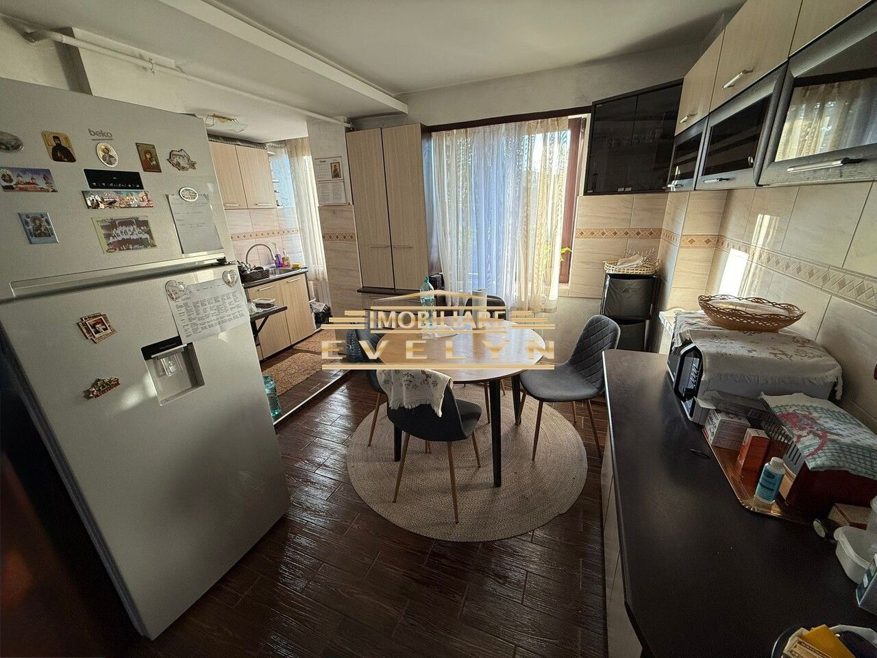 Apartament 3 camere, etaj 1, Str. Miorita - Poză 3