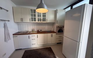 Casa centrala zona Siloz P+M - Poză 6