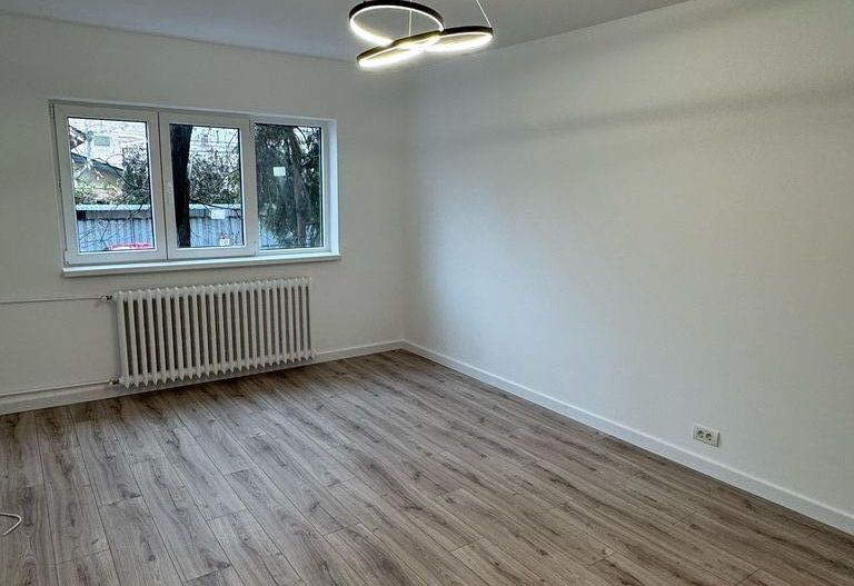 Apartament 3 camere complet renovat T645 - Poză 1