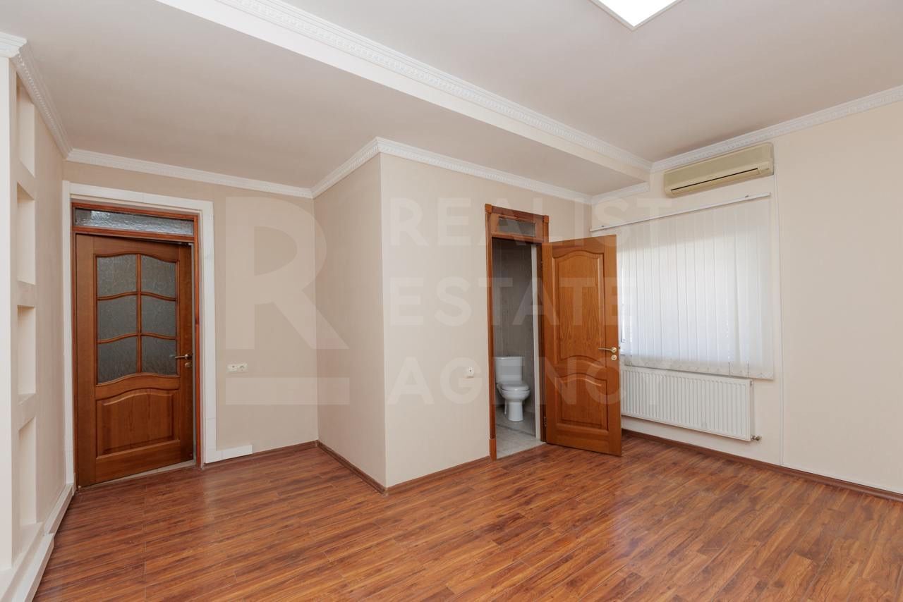 Chirie, oficiu, 320 mp, situat, str. 31 August, Centru - Poză 12