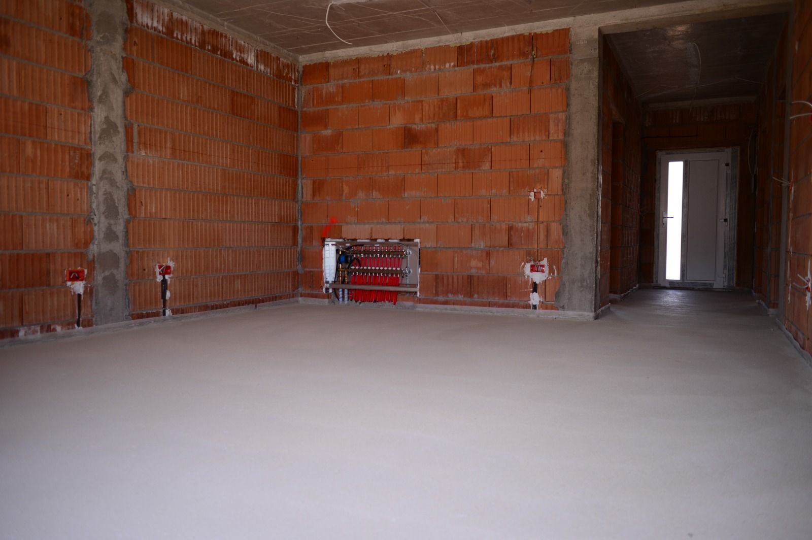 Sanandrei, Duplex pe PArter , 3 Dormitoare, 2 bai, Dresing, Perete Dublu - Poză 9