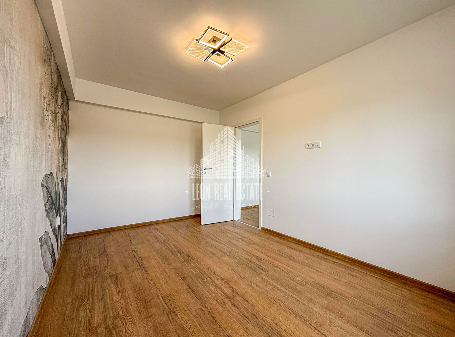 Apartament 3 camere, finisat modern, in Baciu, zona Petrom - Poză 11
