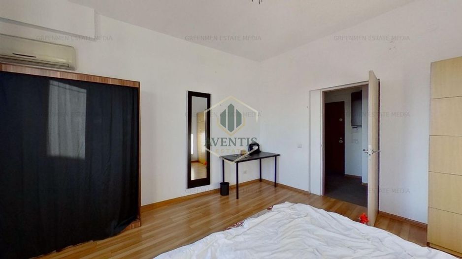 Blvd. Balcescu langa metrou Universitate, 4 camere, terasa de 50mp, 3 bai - Poză 17