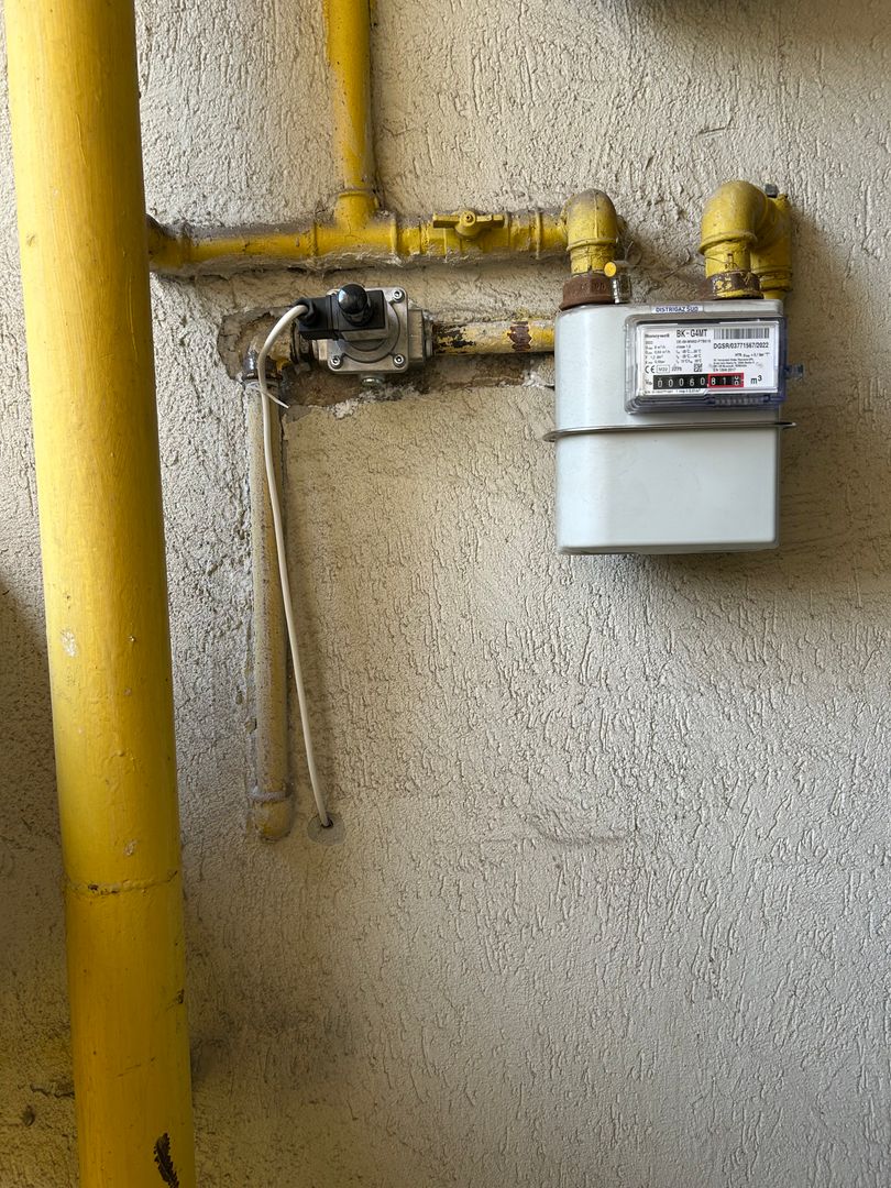 Apartament 3 camere decomandat, 88 mp, an 1982, Piata 1 Mai, Victoriei - Poză 4