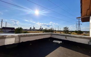 Vilă cu 4 camere de vânzare in Craiova - Poză 2