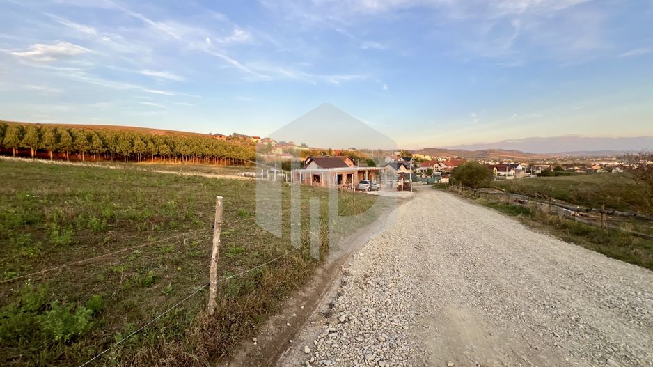 Parcela teren intravilan cu PUZ  si utilitati- Sura Mare- 352 MP - Poză 7