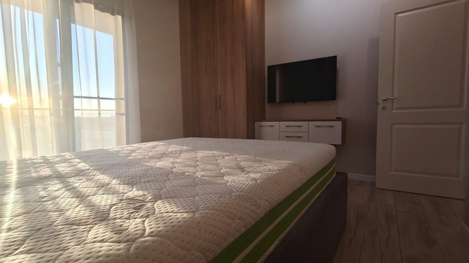 DE VÂNZARE — 3 CAMERE, B-DUL MAMAIA, DELFINARIU, VEDERE LAC - Poză 11