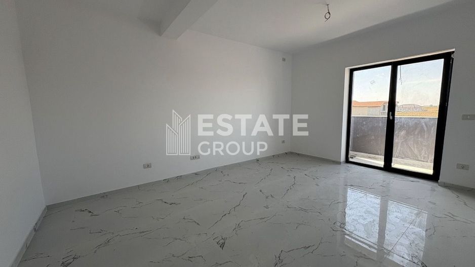 Apartament cu 3 camere si 2 bai in Giroc - Poză 1