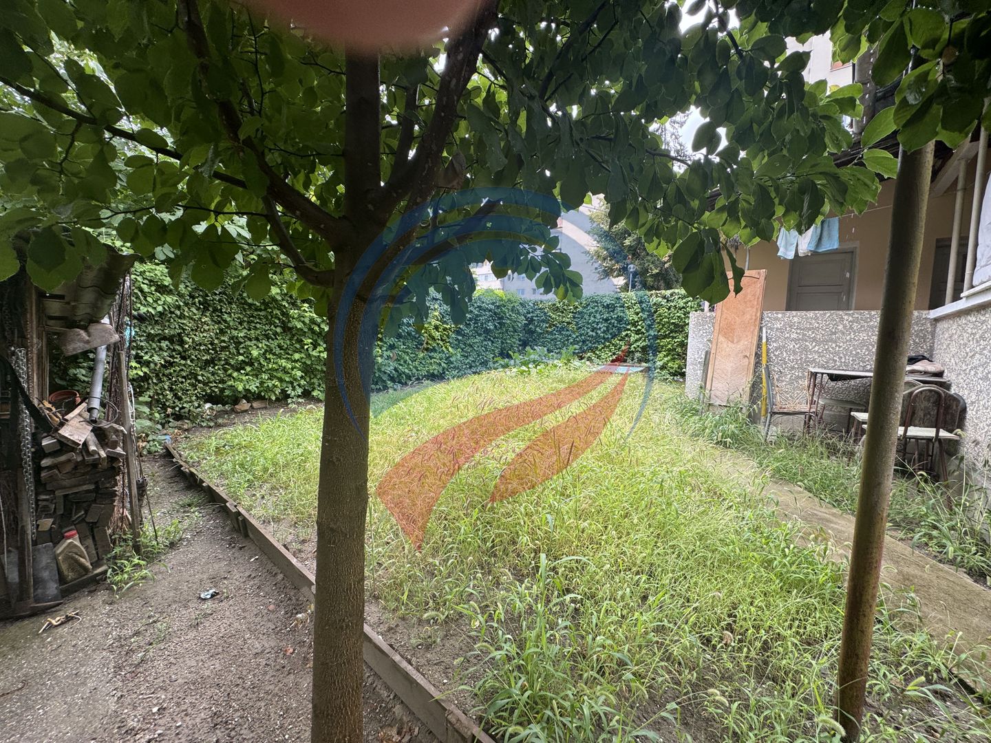 Casa si teren Ultracentral - Poză 1