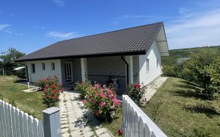 Casă de vânzare, Bucium, 4 camere, 135 mp, teren 728 mp - Poză 1