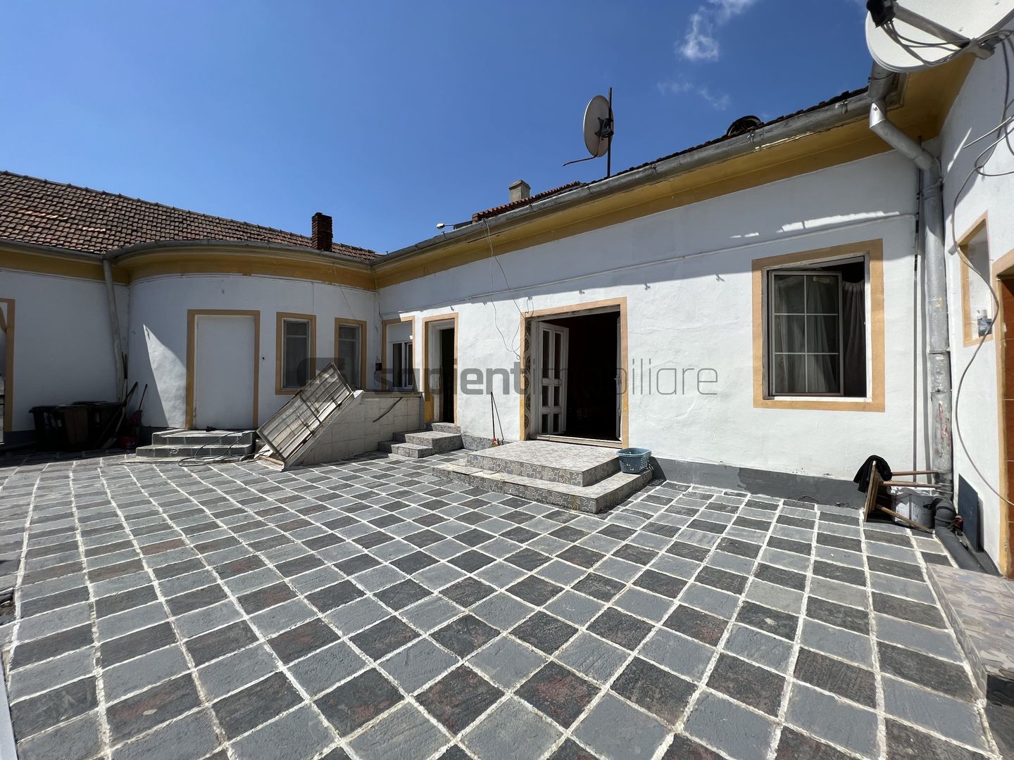 Sapient | Clădire singură în curte pe str. Calea Clujului - Poză 5