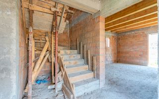 Oportunitate Casă la Roșu în Harman – Ideală pentru Personalizare - Poză 8