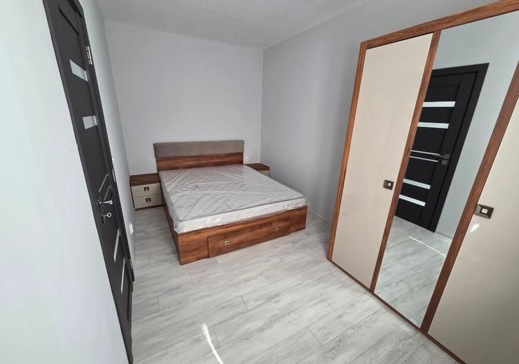 Apartament cu 2 camere renovat la casa | Curte | Central - Poză 1