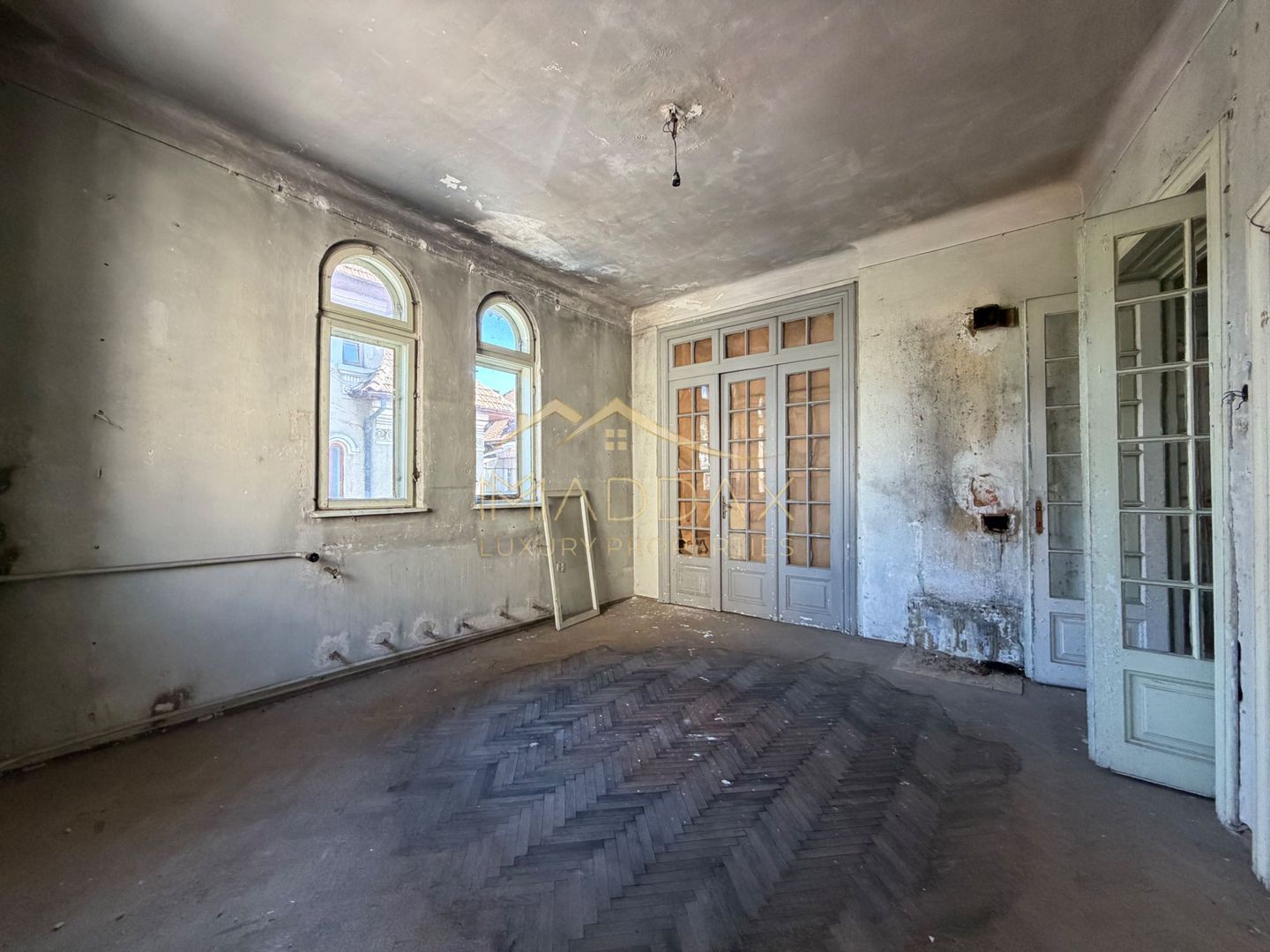 Vila cu 10 camere *540mp* // Zona Titulescu - Poză 21