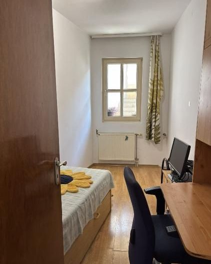 Agenția imobiliara BRASADAS vinde casa in zona CENTRALA. - Poză 9