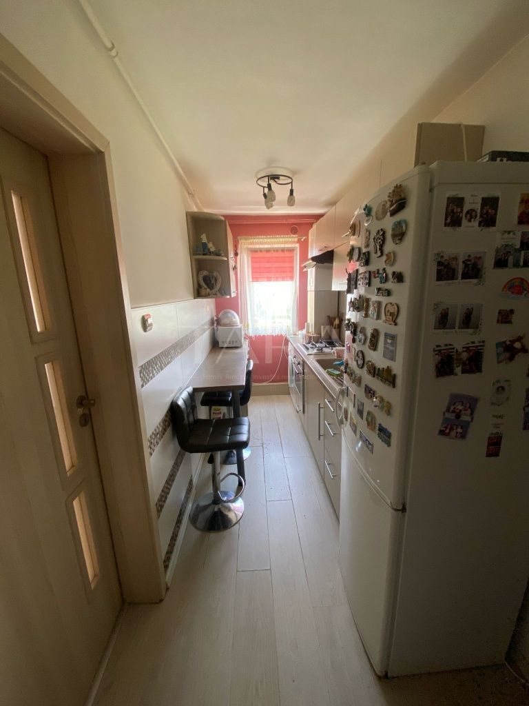 Apartament 3 camere de vânzare. Mănăștur, Cluj-Napoca, zona linistita! - Poză 2
