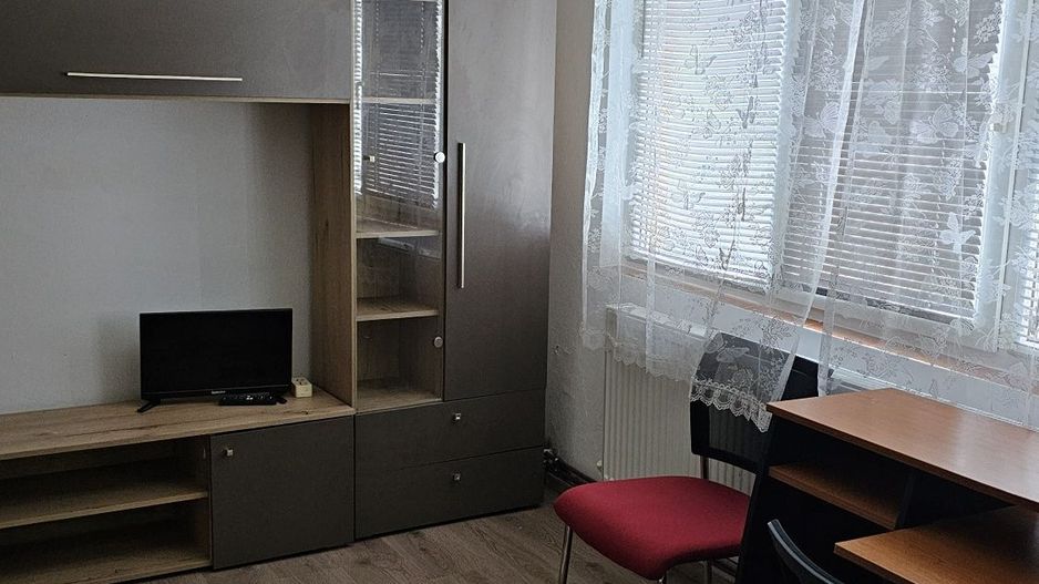 Sagului-Piata Doina | 2 Camere | Etaj Intermediar | Centrala Proprie. - Poză 1