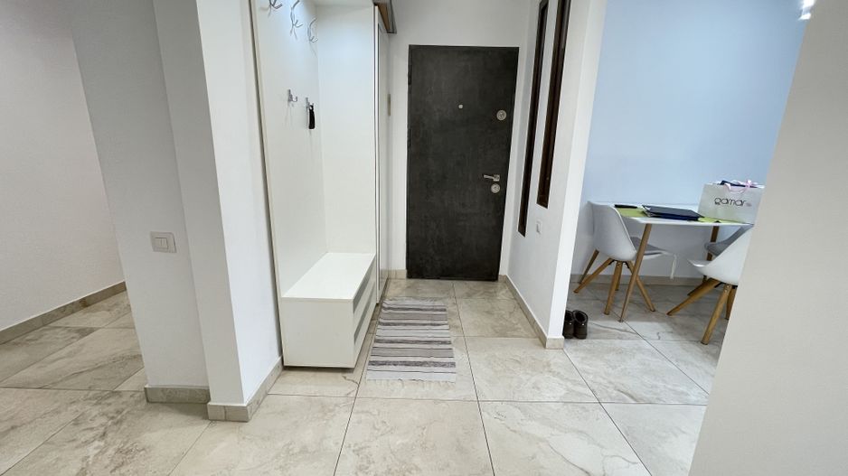 Apartament cu patru camere si garaj in zona Aradului - Poză 17