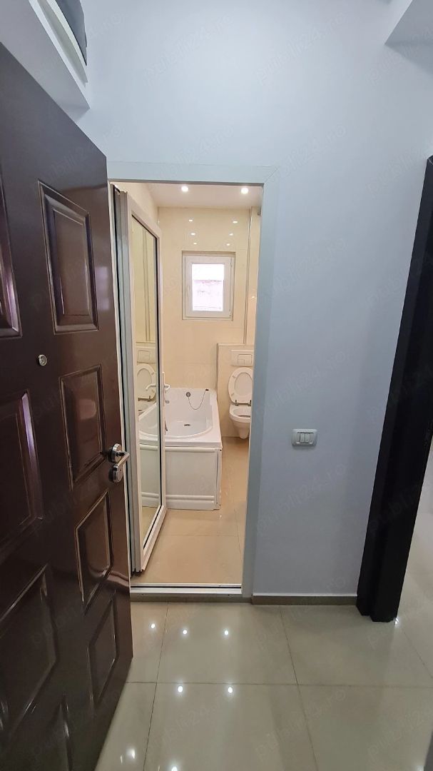 Garsonieră spațioasă de închiriat, Universitate, mobilat lux, centrală proprie - Poză 7