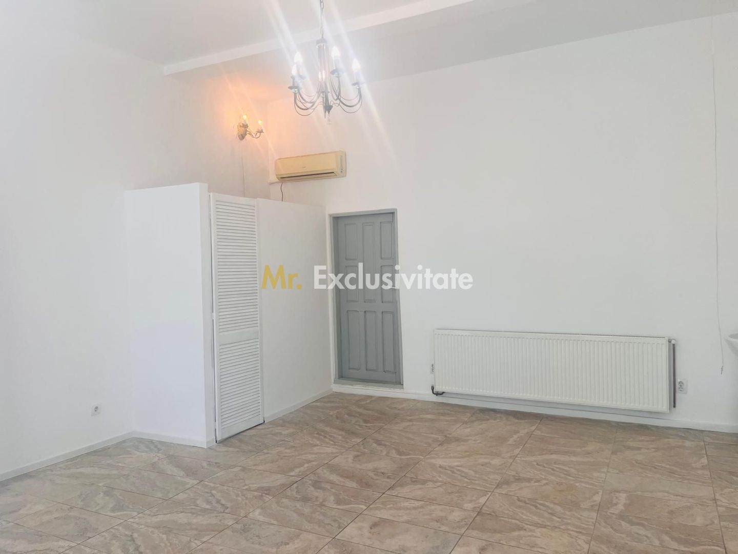 Spatiu stradal, central, cu vad comercial si vizibilitate excelenta - Poză 18