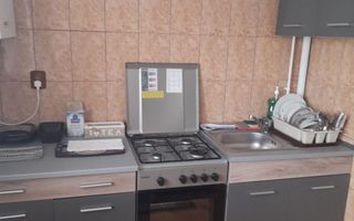 Inchiriez apartament 2 camete decomandat - Poză 4