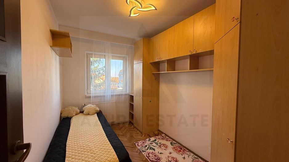 Apartament 4 camere 2 bai 2 balcoane decomandat Etaj 2/4  Valea Aurie - Poză 7