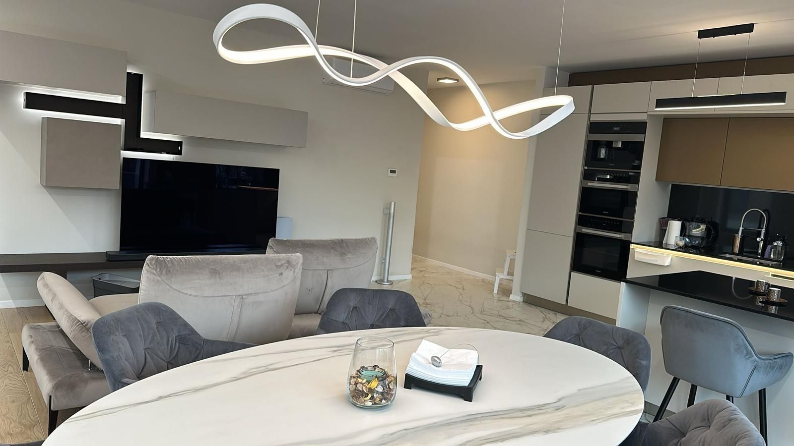 Apartament premium 4 camere | Finisaje lux – 135.7 | Spa & Piscina - Poză 2