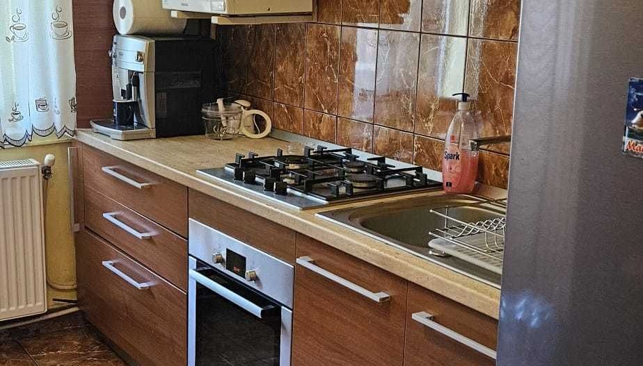 BRASADAS vinde ap 2 cam 52 mp etaj 4/4 in Micro 16. - Poză 2