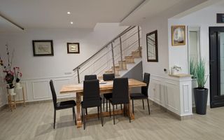 Casa individuala echipata premium cu 4 camere si 2 bai in Cristian - Poză 8
