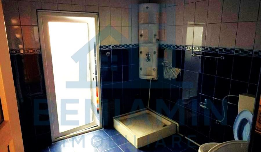 Vila P+2 Alexandru Cel Bun cu doua etaje si curte proprie - Poză 6