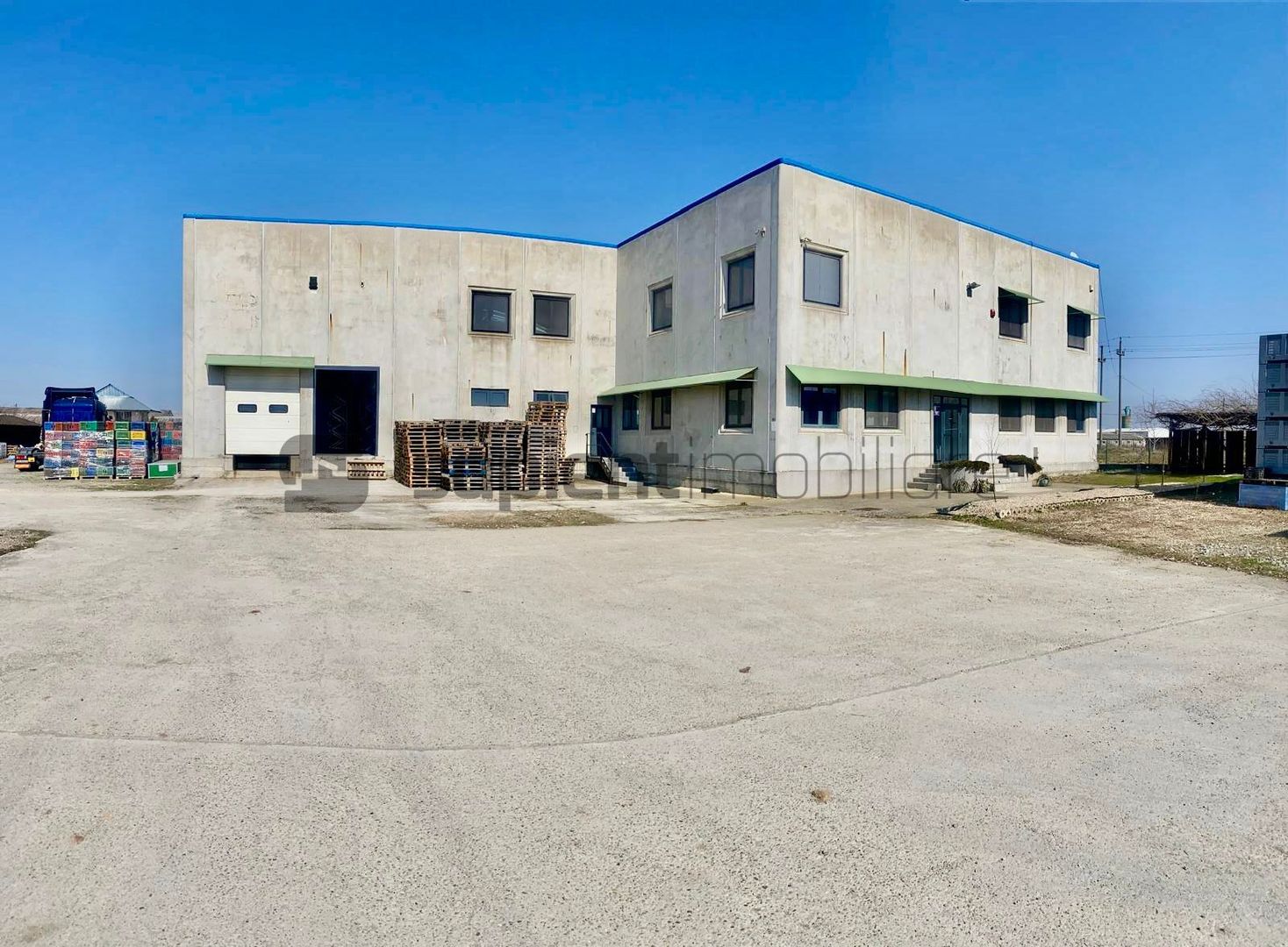 Sapient | Hală situata în com. Borș - Poză 1