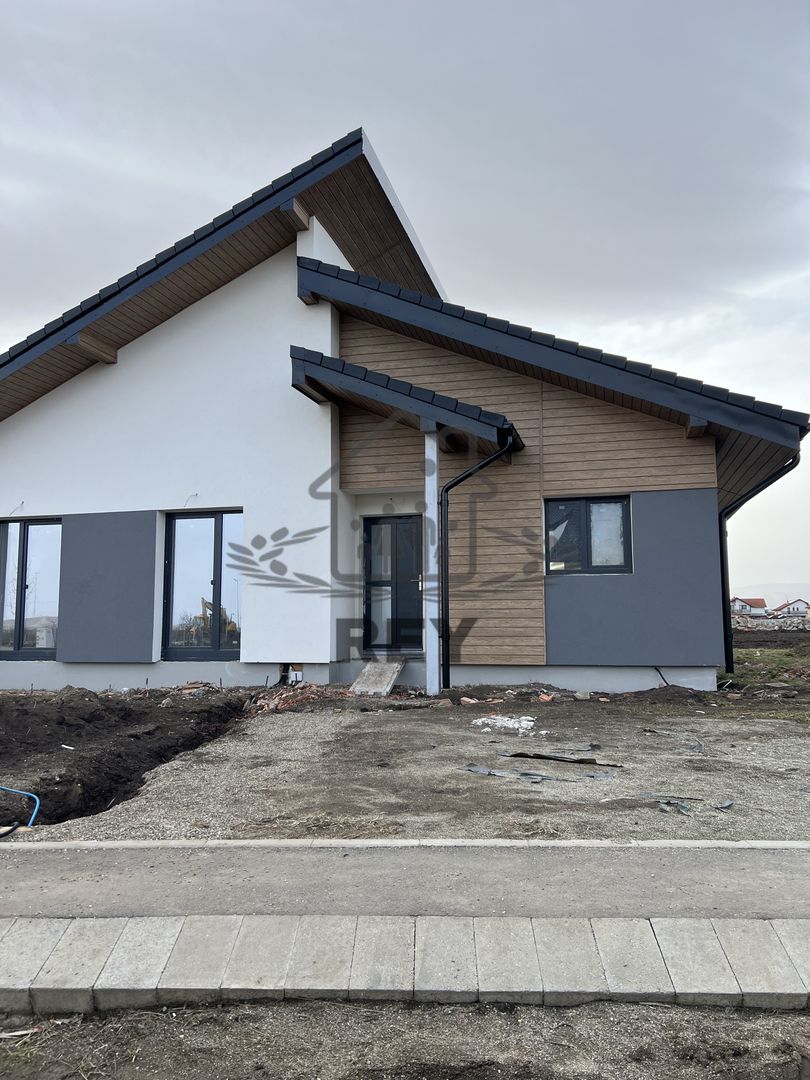 Teren cu PUZ, utilități și autorizație de construire/casă unifamilială - Poză 11