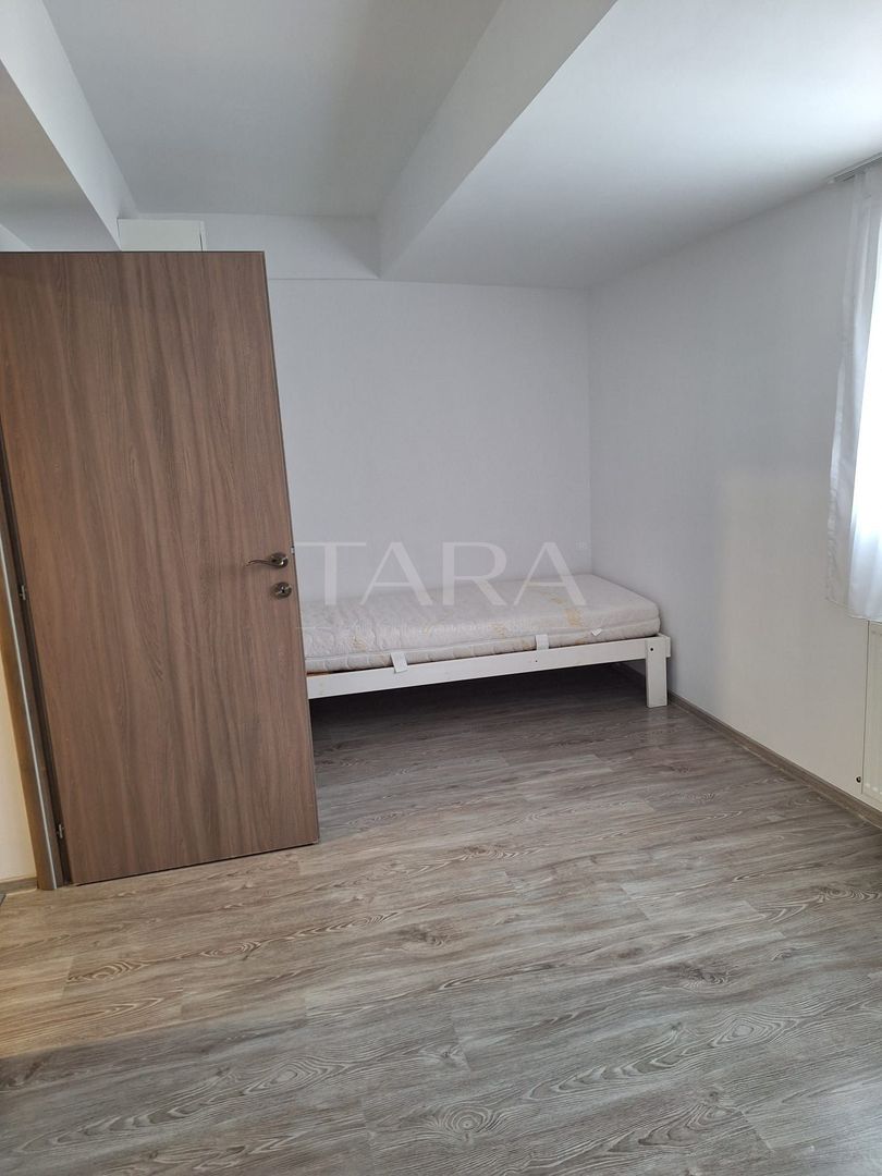 Apartament cu 4 Camere, Europa,  Parcare Subterană. - Poză 8