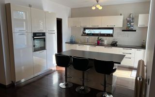 Vila superba cu piscina si anexa camera hobby - Poză 21