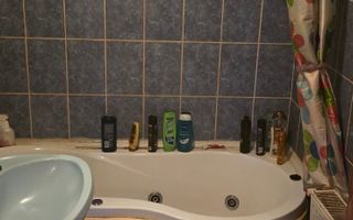 BRASADAS vinde ap 3 cam etaj 3/4 in zona Micro 17. - Poză 8