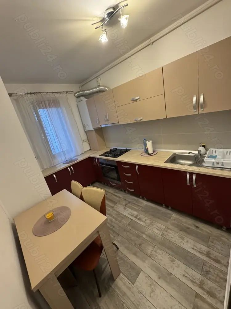 Proprietar inchriez apartament - Poză 1