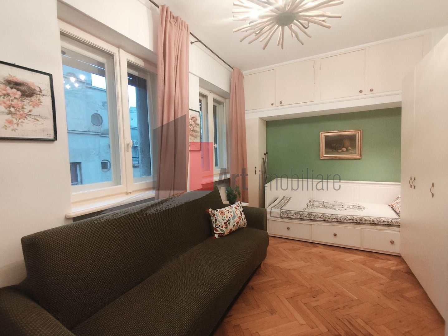 Garsoniera de inchiriat in zona Magheru (ultracentral) - Poză 4