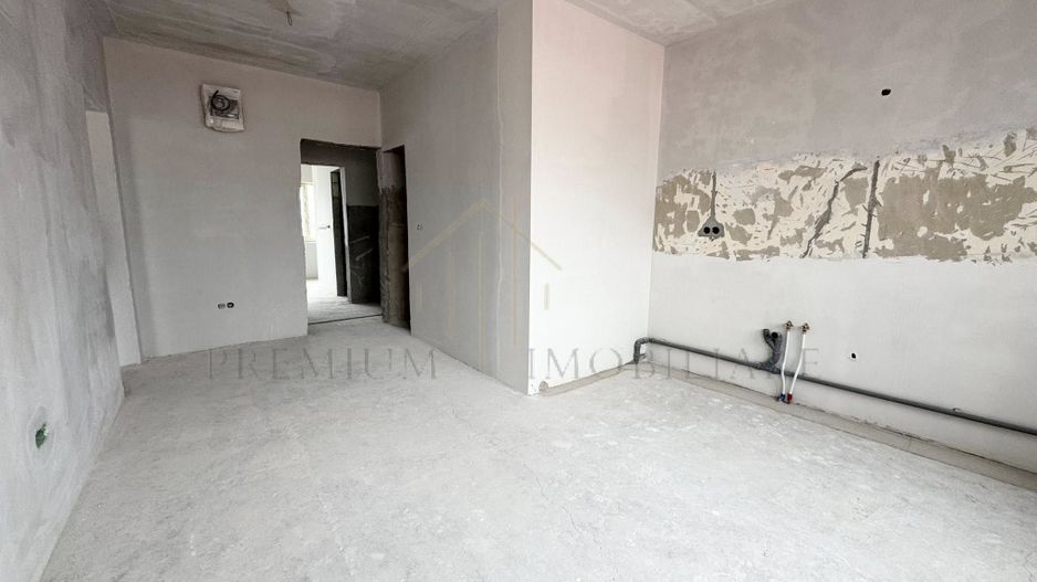 Oportunitate unică de investiție – Etaj complet de vânzare în Onești - Poză 7