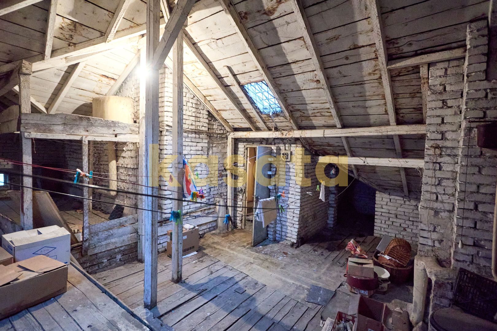 CASĂ CLASICĂ DE VANZARE CU POTENȚIAL PREMIUM ÎN ZONA 1 MAI - Poză 34