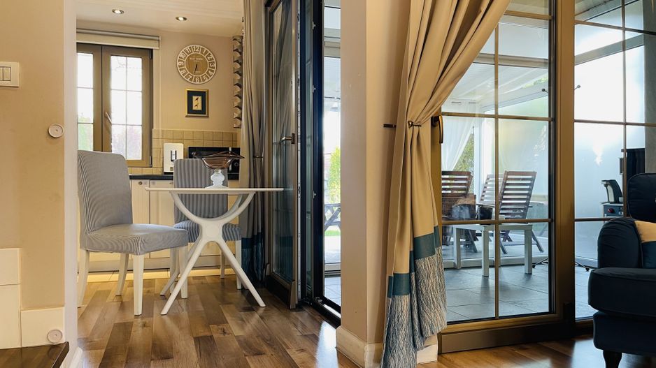 Casa superba in Dumbravita, langa Padure | Curte, Terasa si Garaj - Poză 29