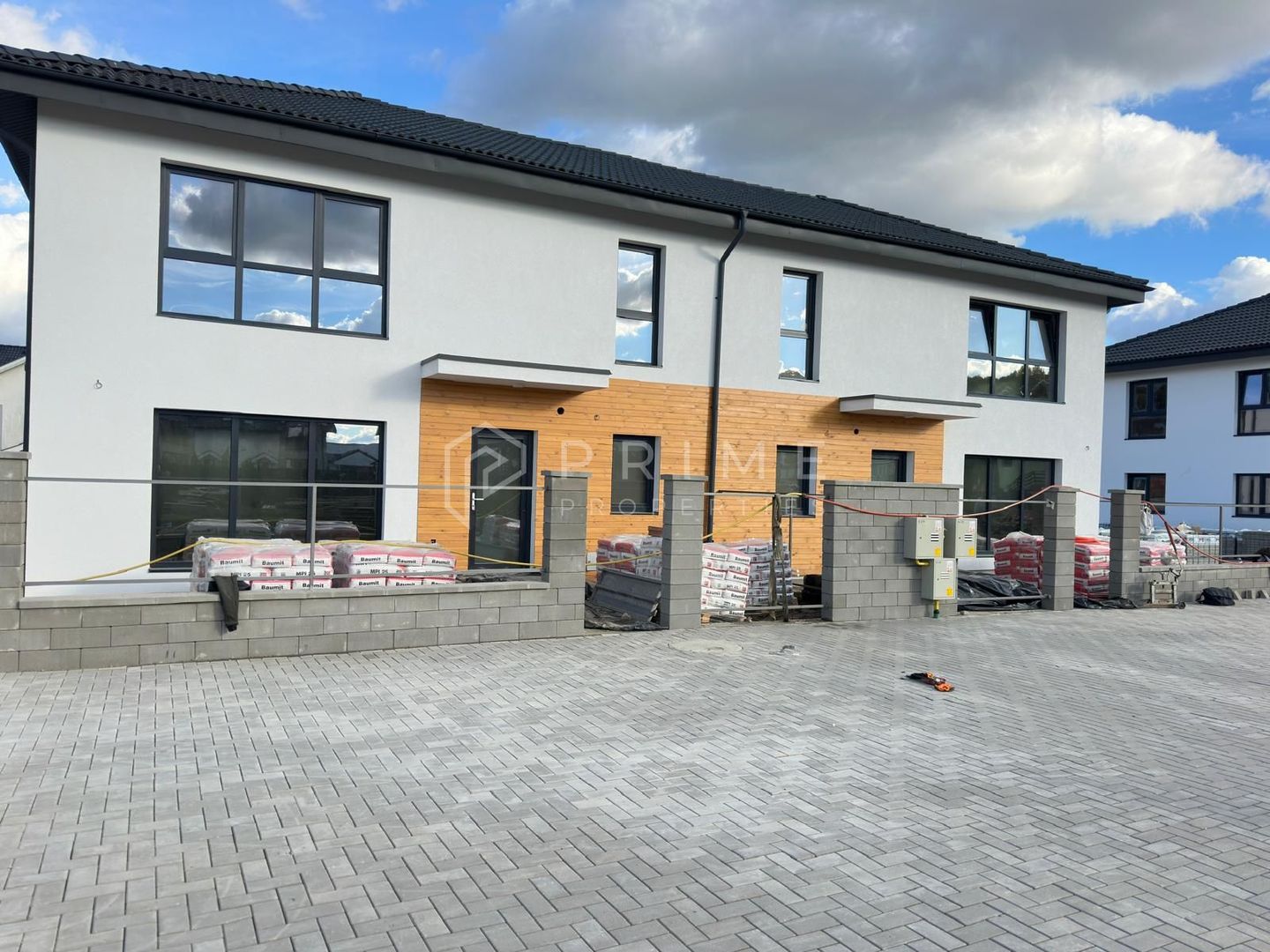 Viață modernă, sustenabilă–Case 4 camere, teren 250 mp, 165.000 Euro - Poză 1