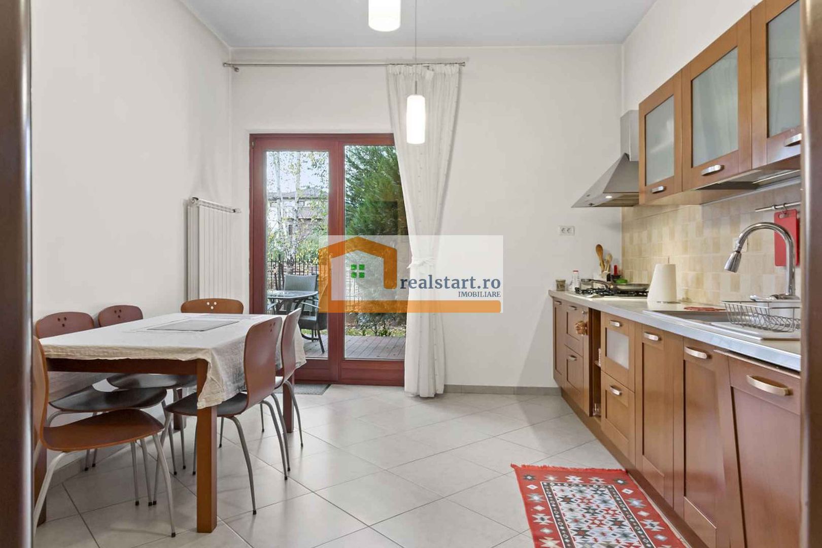 La Liziera Padure, Vila cu teren 685mp, mobilata si utilata - Poză 12