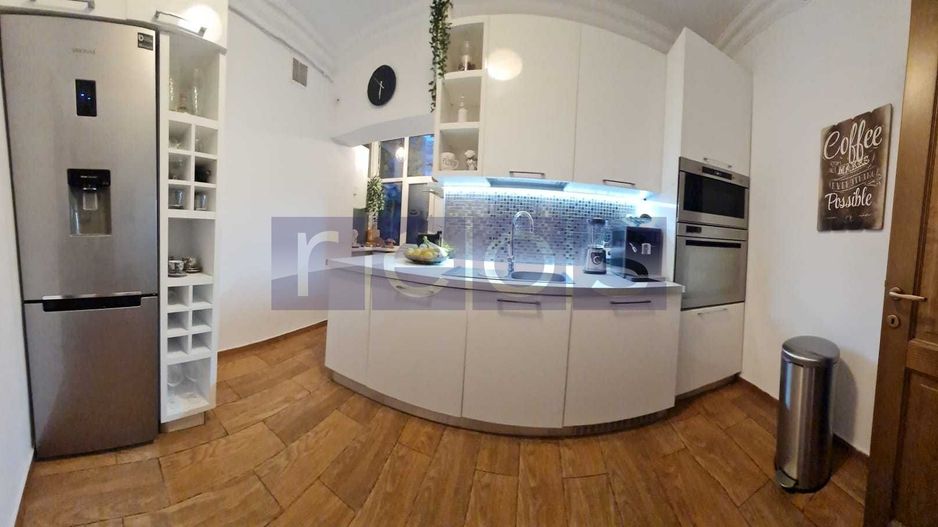 DE VANZARE APARTAMENT 4 CAMERE + CURTE | ZONA CENTRALĂ - Poză 5