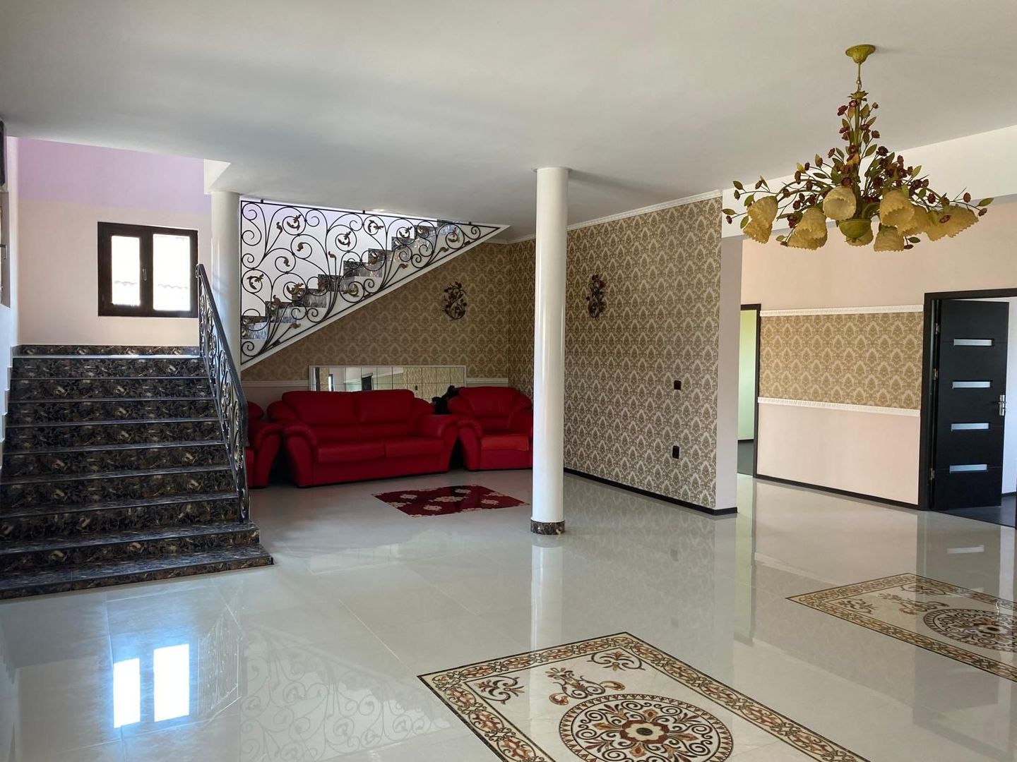 Casă de vânzare sau de închiriat in M12- INVESTIȚIE SAU LOCUINȚĂ? - Poză 1