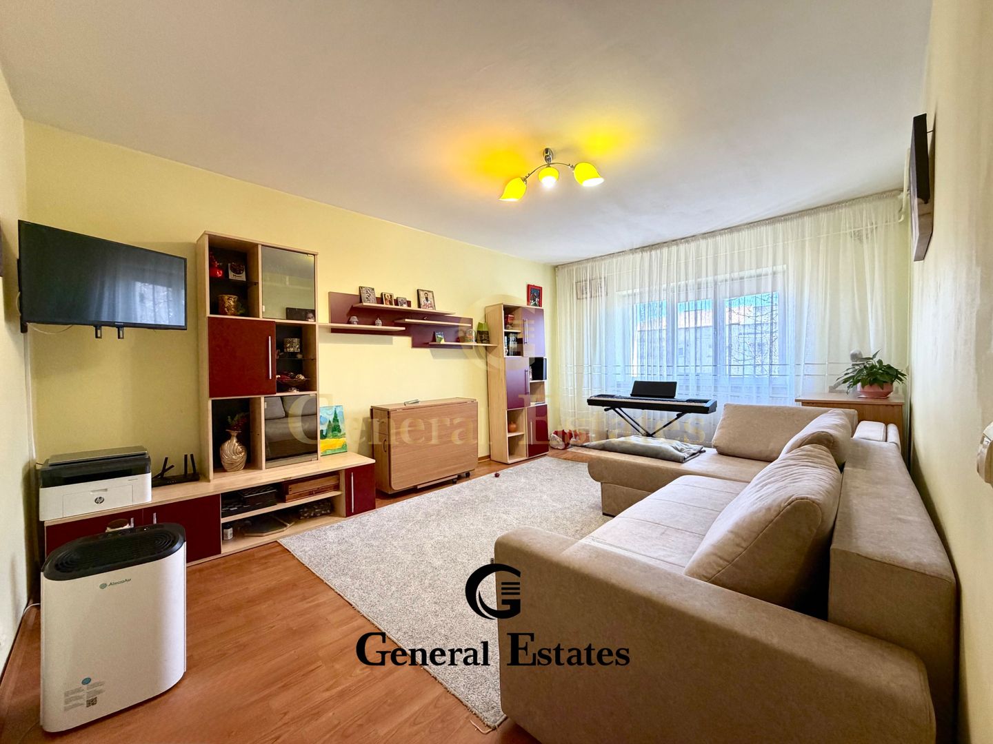 Vânzare apartament 3 camere decomandat | Nicolina - Poză 2