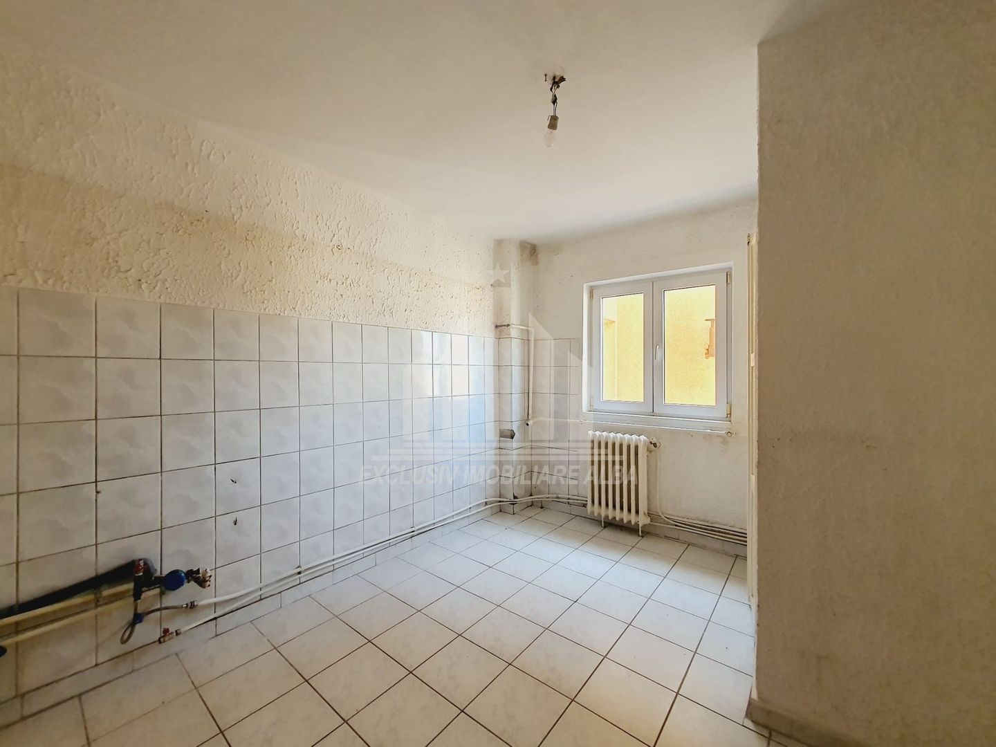 Apartament cu 3 camere decomandate, Cetate - zona Liceului Sportiv - Poză 4
