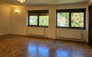 Casa deosebita cu 6 camere Central Brașov - 210 mp - Poză 11
