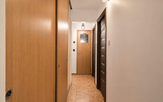 Decomandat -3 Camere - Grădină – 9 Mai - 61 Mp Utili - An 1990 -Parter - Poză 9