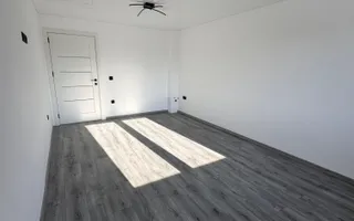 Spațiu comercial 6 camere 3 băi | Sura mare | 200mp - Poză 14